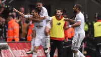 Petir Bantu Klub Gurem Pecundangi Swansea City