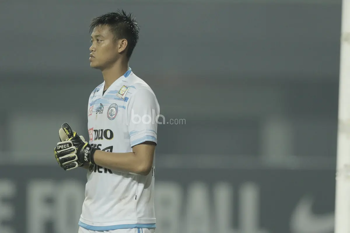 Kiper Arema, Kurnia Meiga