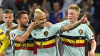 Pemain berdarah Indonesia, Radja Nainggolan, mencetak gol kemenangan Belgia atas Swedia, 1-0, pada laga terakhir Grup E Piala Eropa 2016 di Allianz Riviera, Nice, Kamis (23/6/2016) dini hari WIB. (AFP/Jonathan Nackstrand)