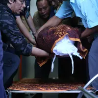Komedian Budi Anduk dkabarkan meninggal dunia pada hari ini, Senin, 11 Januari 2016 di Rumah Sakit Dharmais. Rencananya jenazah dari Budi Anduk akan dimakamkan malam ini. (Nurwahyunan/Bintang.com)