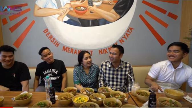 Gibran Rakabuming dan Kaesang Pangarep bersama Raffi Ahmad dan Nagita Slavina. (foto: Youtube 'Rans Entertainment)