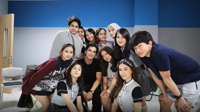 6 Potret Pemain Series Mozachiko, Tetap Tayang Meski Pemeran Utama Kena Skandal