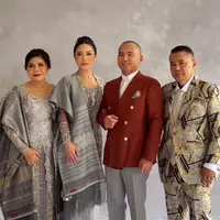 Frank Hutapea putra dari Pengacara terkenal Hotman Paris dan Winona Delany gelar Martumpol. [@myrnamyura]