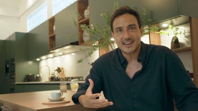 Menengok Desain Dapur Rumah Raisa dan Hamish Daud, Meja Makan Menyatu dengan Kitchen Set