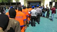 Tersangka Pembunuh Salim Kancil dan Tambang Ilegal 33 Orang