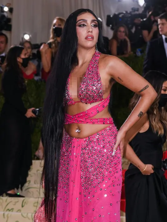 Potret Lourdes Leon Putri Madonna pamer bulu ketiak di Met Gala 2021. (Sumber: TPG Images via Kapanlagi.com)