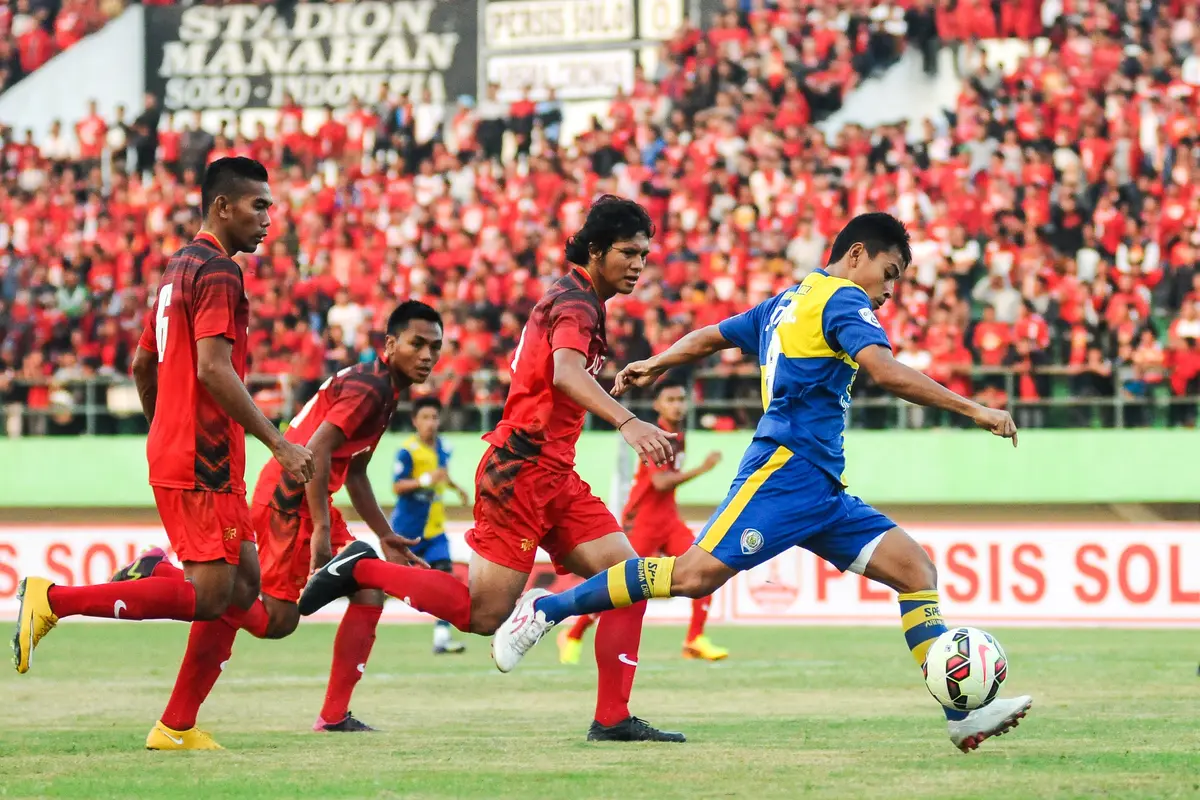 Persis Solo