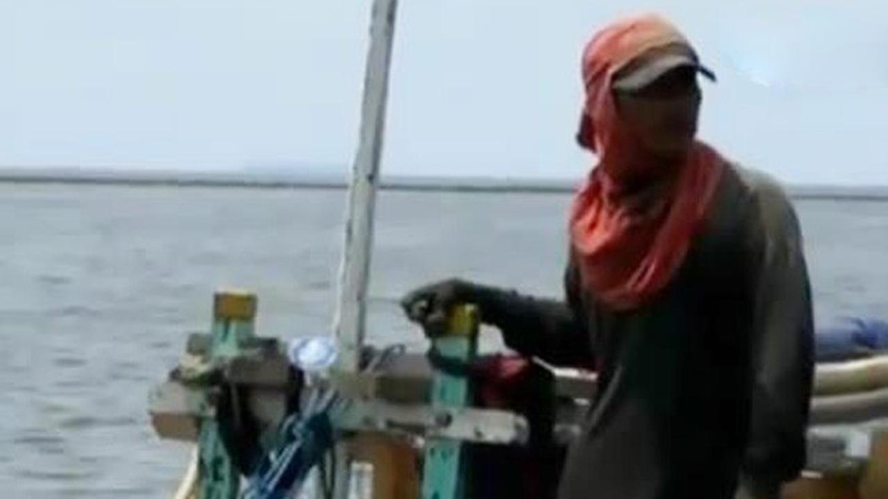 Nelayan Muara Angke Resah 