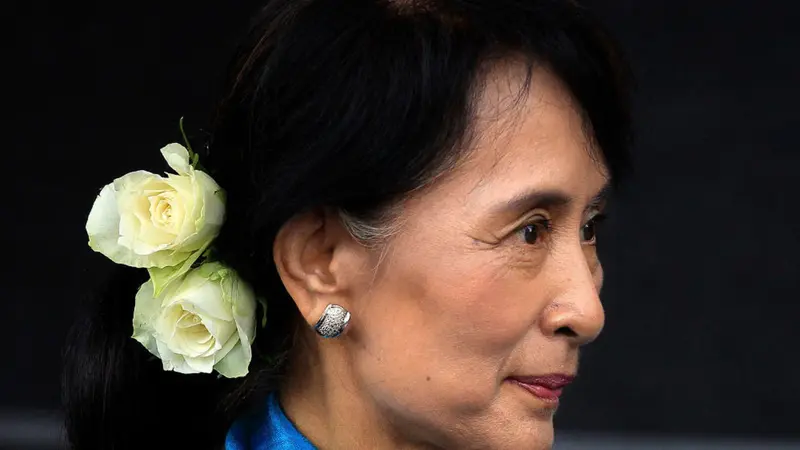 Pemimpin de facto Myanmar, Aung San Suu Kyi