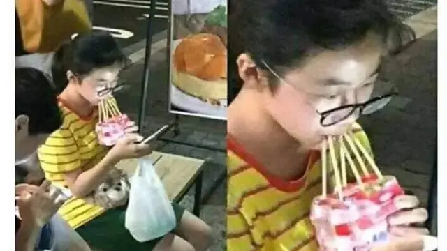 10 Potret Absurd Orang Pakai Sedotan yang Anti-mainstrema Ini Bikin Geleng Kepala