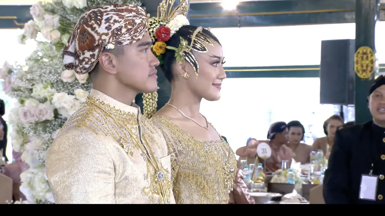 Panggih Pengantin Erina Gudono dan Kaesang Pangarep