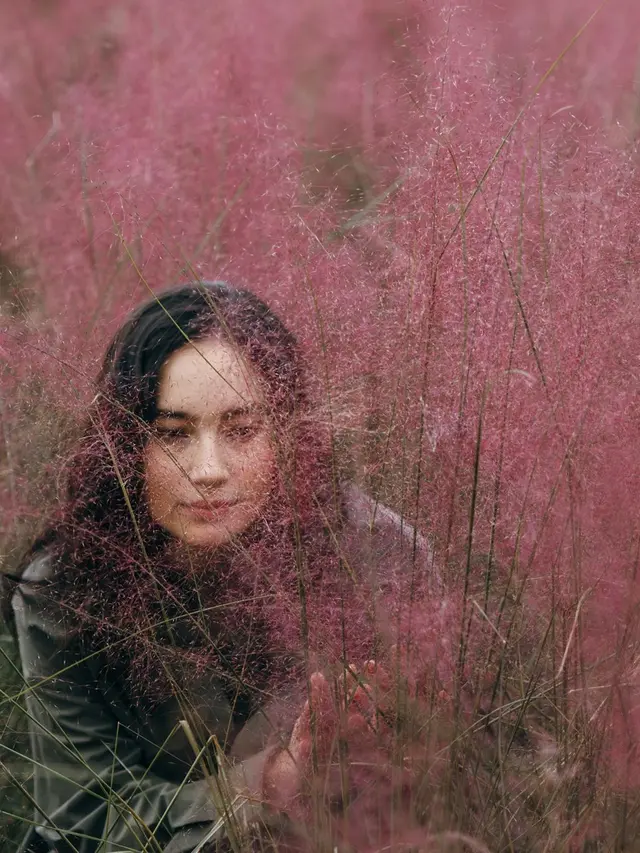 Gaya Tatjana Saphira saat Musim Gugur di Korea Selatan