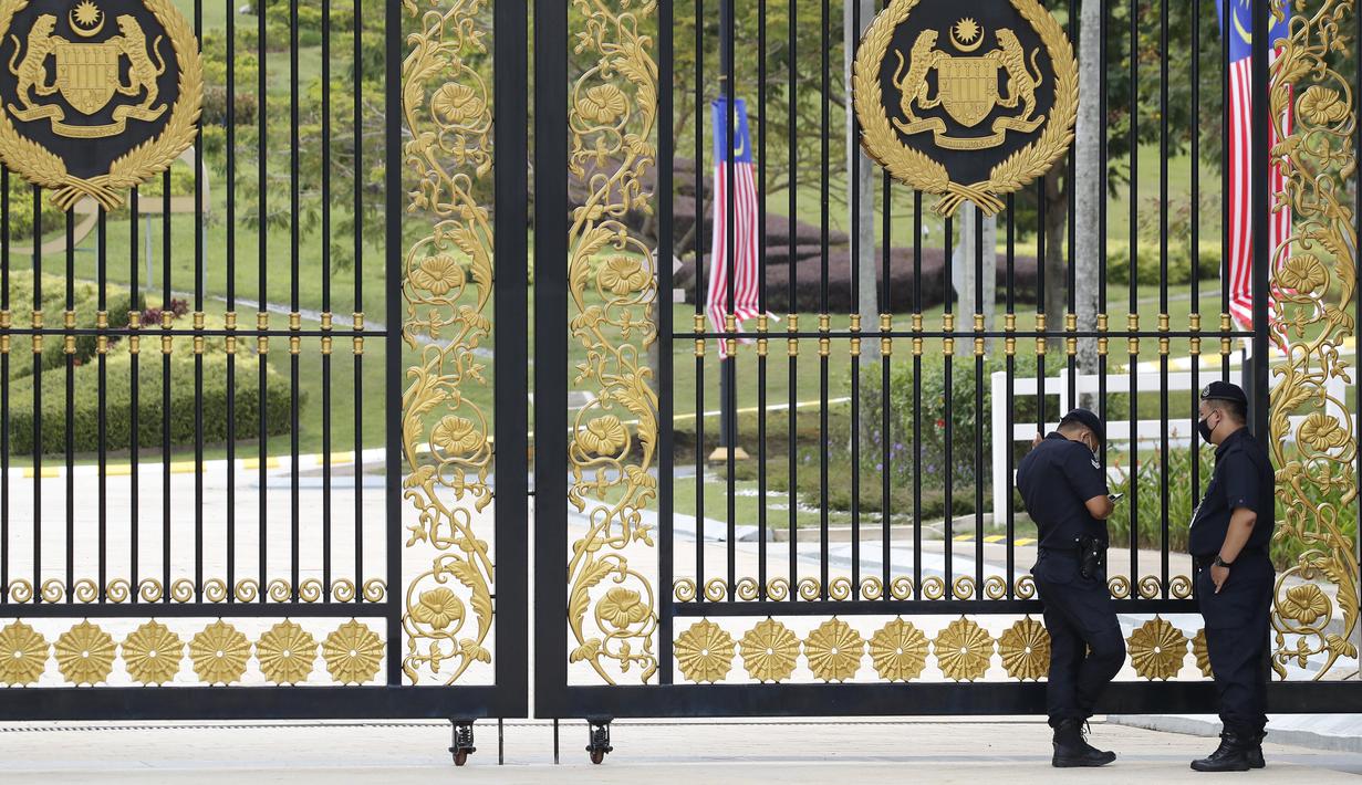 FOTO: PM Malaysia Muhyiddin Yassin Mengundurkan Diri ...