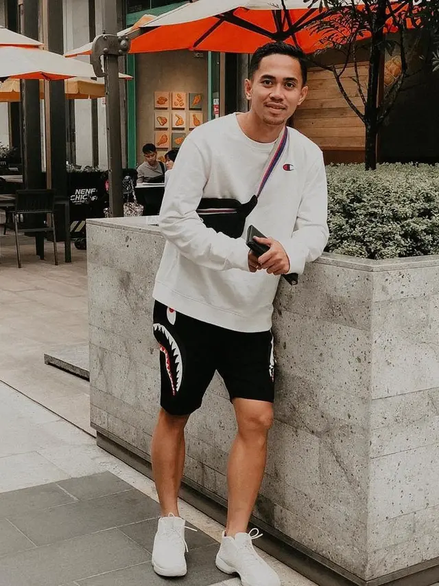 5 Potret Reva Adi Utama di Luar Lapangan, Pemain Baru Persebaya
