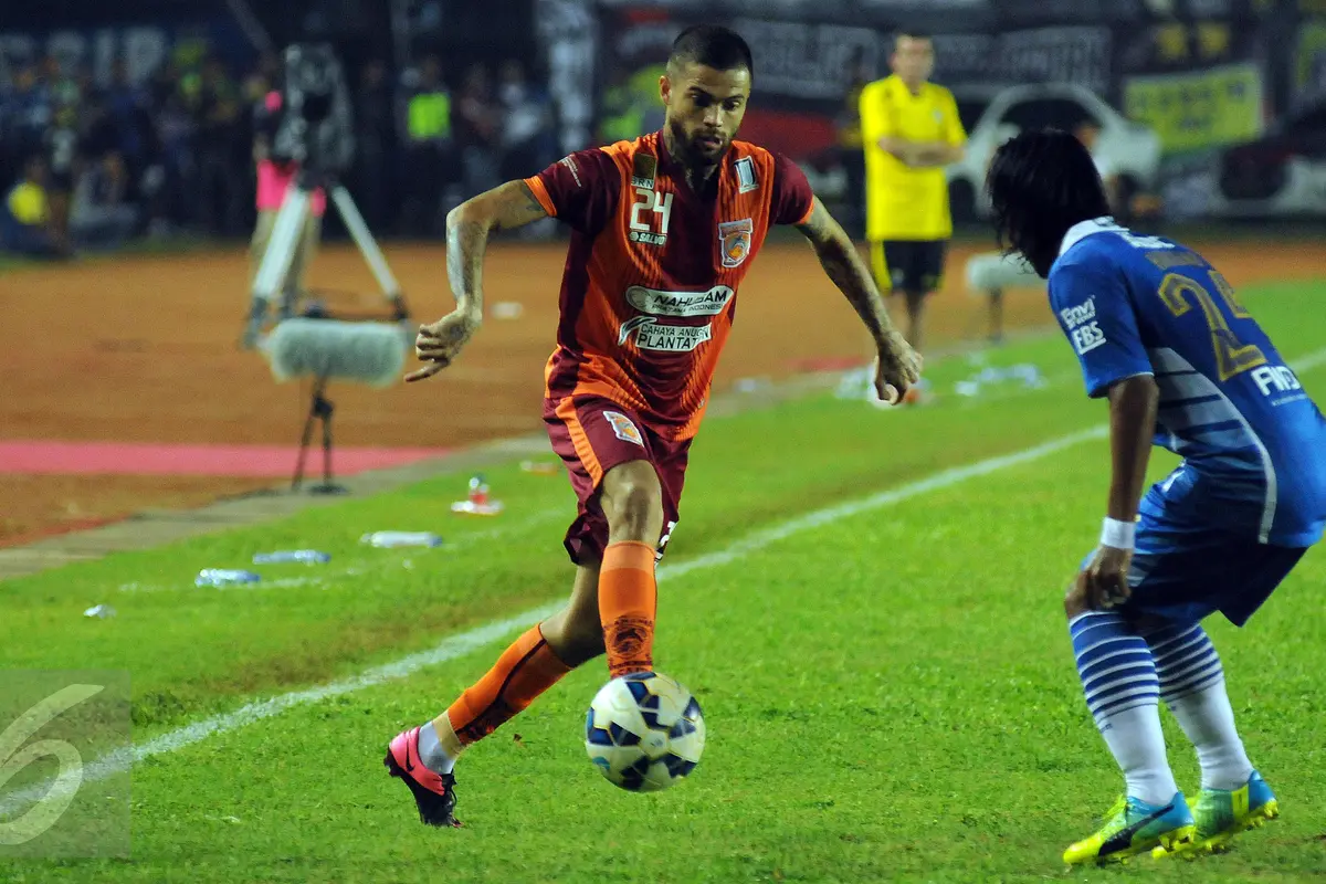 20160320-Ketat, Persib Pecundangi PBFC-Bandung