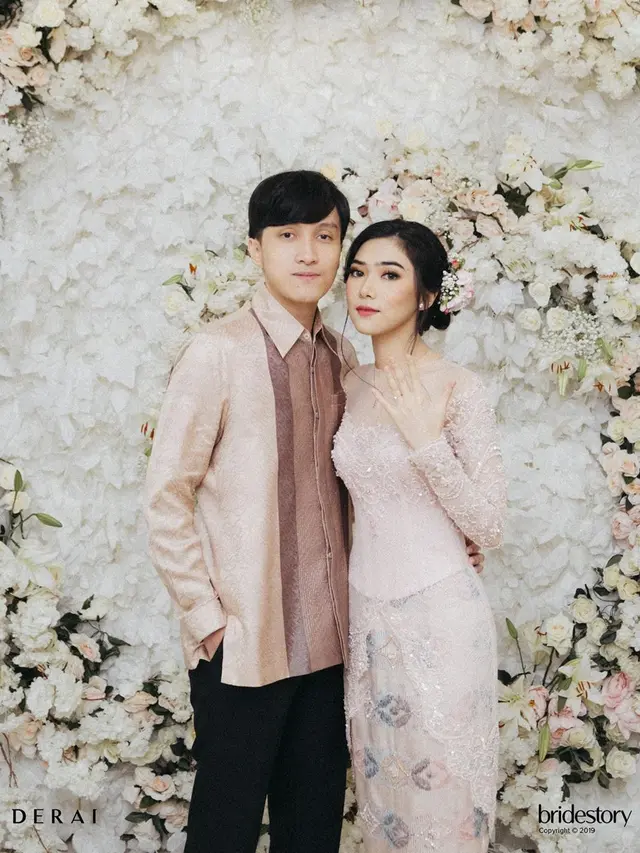 [Fimela] Isyana Tunangan