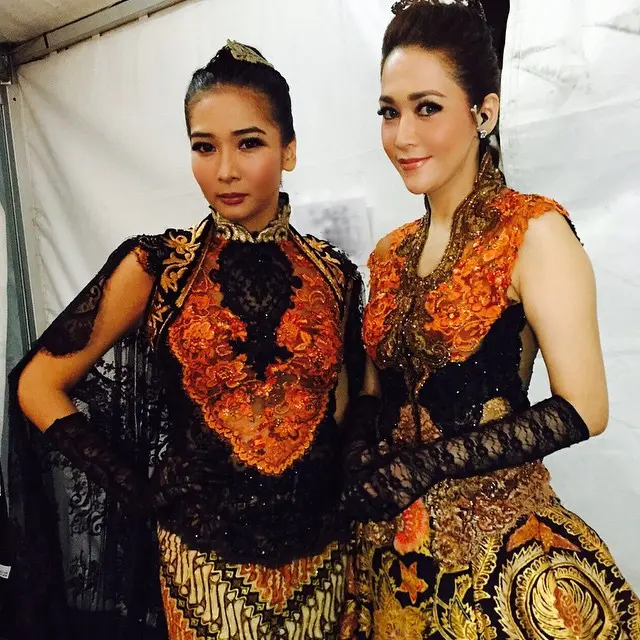 6 Potret Maia Estianty Pakai Kebaya, Tampil Anggun dan Memesona