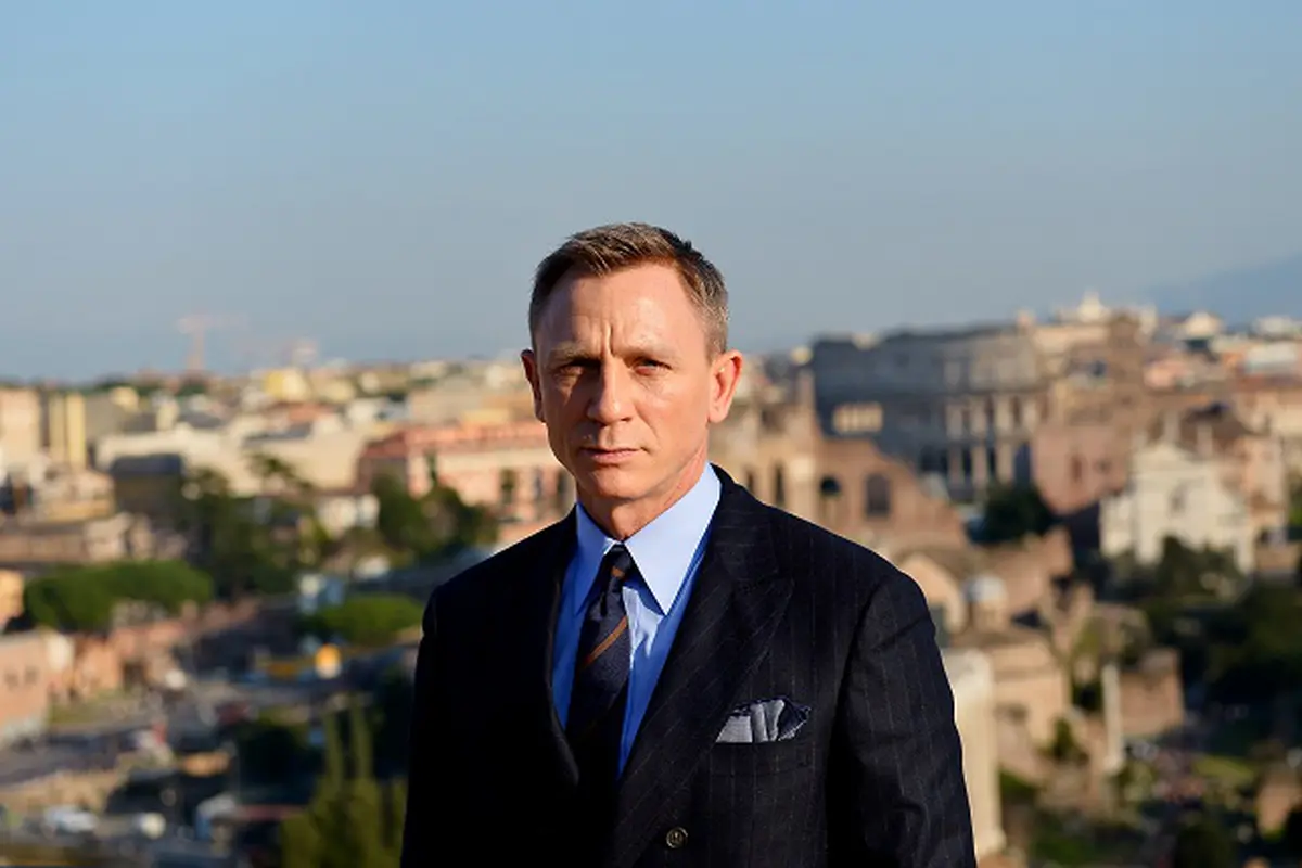 Daniel Craig