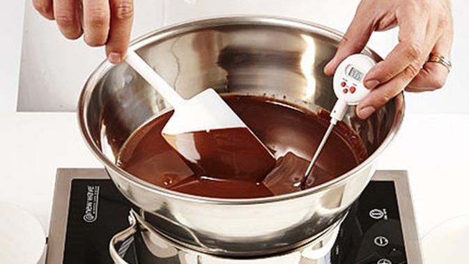 Tips Melelehkan Cokelat Agar Hasilnya Halus Lifestyle Fimela Com