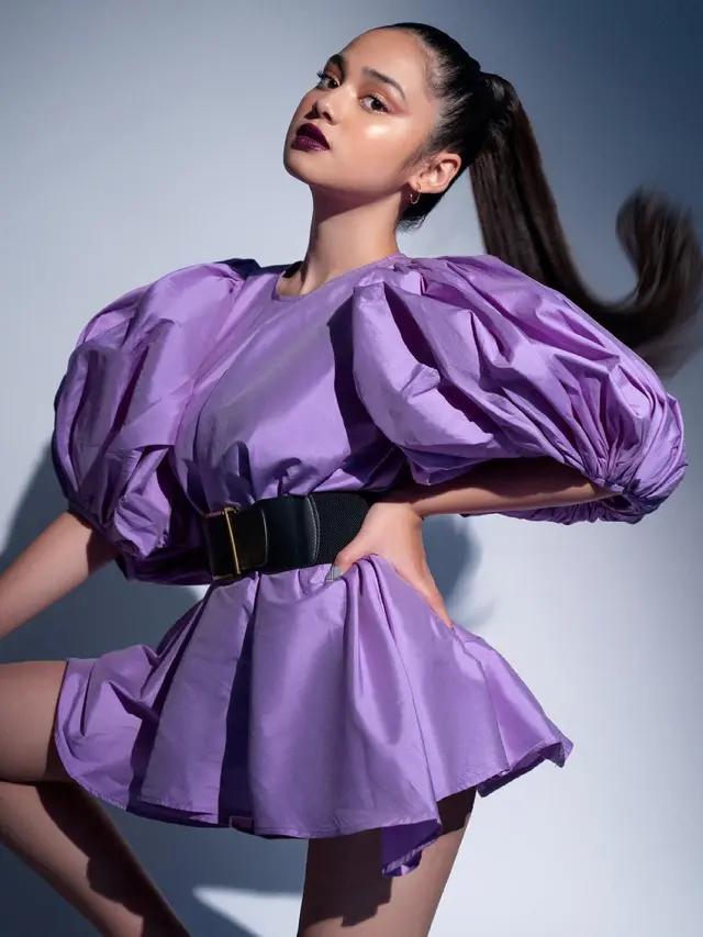 Gaya Syifa Hadju Dalam Pemotretan Bertajuk 'Violet Poison', Tampil Menawan. (Sumber: Instagram/winstongomez)