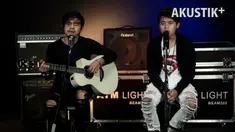Akustik Plus kali ini spesial karena kedatangan Moldy Radja dan Axel Farden.