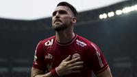 Striker Persija Jakarta, Marko Simic, merayakan gol yang dicetaknya ke gawang Barito Putera pada laga Liga 1 di Stadion Patriot, Jawa Barat, Selasa (30/10). Persija menang 3-0 atas Barito. (Bola.com/Vitalis Yogi Trisna)