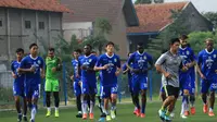 Persib Meninggalkan Michael Essien di Bandung
