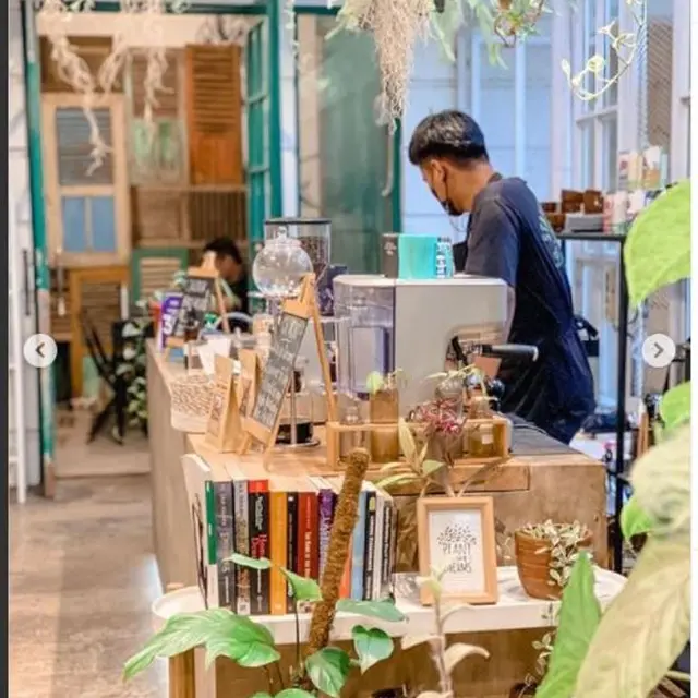 Kafe Plantarcana di Bandung, Jawa Barat