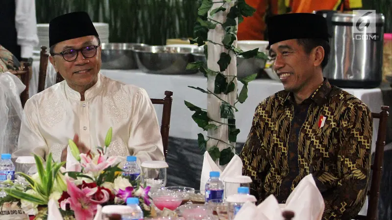 Jalin Silaturahmi, Jokowi dan Zulkifli Hasan Buka Puasa Bersama