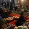 Penurunan daya beli dipengaruhi sejumlah faktor yaitu deflasi tiga bulan berturut-turut, menurunnya kinerja industri manufaktur. (Liputan6.com/Angga Yuniar)