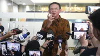 Diketahui, Ahok pada hari ini Kamis (13/3/2025) diperiksa bersama beberapa saksi lainnya selama hampir 10 jam di Gedung Kejagung. (merdeka.com/Arie Basuki)
