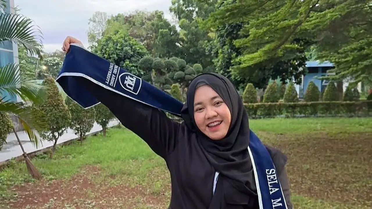 Sela Marsela alias Mbak Lala