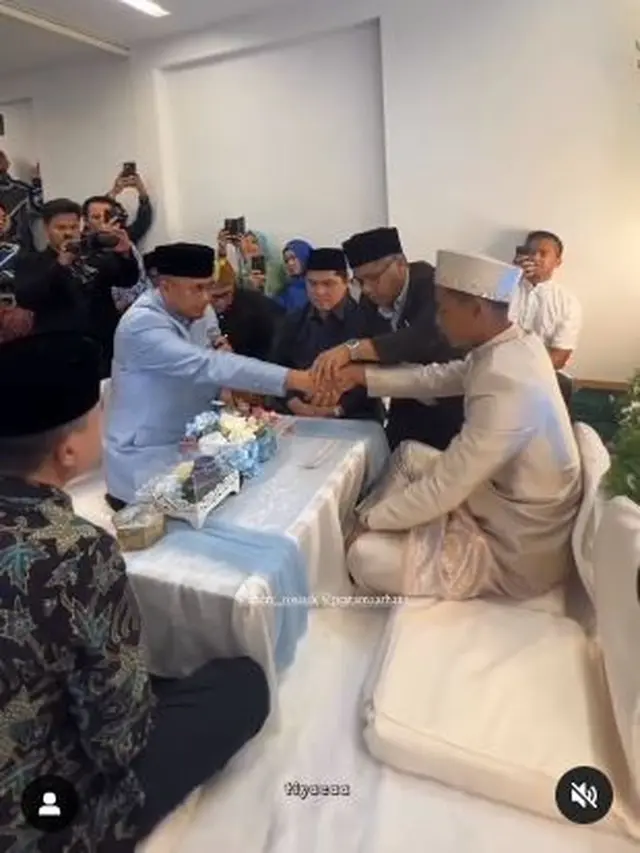 6 Momen Kedekatan Pratama Arhan dan Andre Rosiade, Sang Ayah Mertua