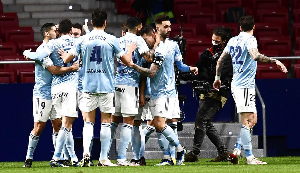 Mereka unggul delapan angka dari para rival terdekat Barcelona dan Real Madrid, yang telah memainkan satu laga lebih banyak. (AP Photo/Jose Breton)