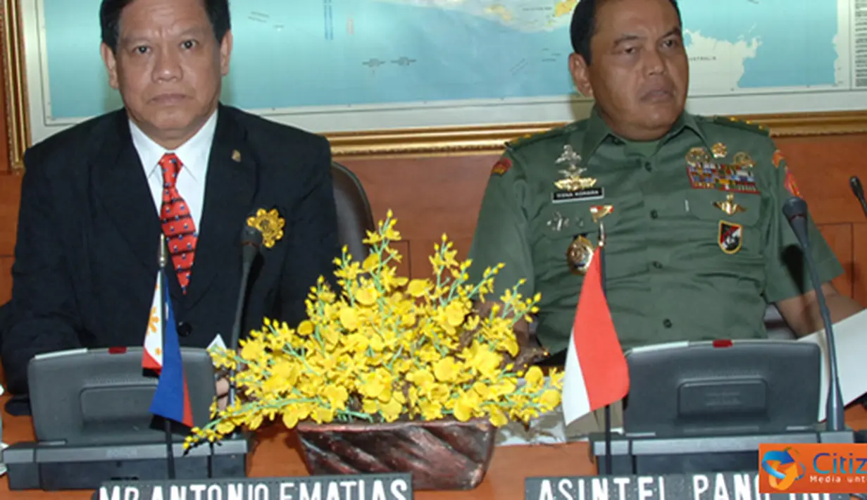 Citizen6, Cilangkap: Delegasi NDCP berjumlah 16 orang dipimpin oleh Mr. Antonio F. Matias, diterima di Ruang Rapat Paripurna Mabes TNI Cilangkap Jakarta. (Pengirim: Badarudin Bakri)