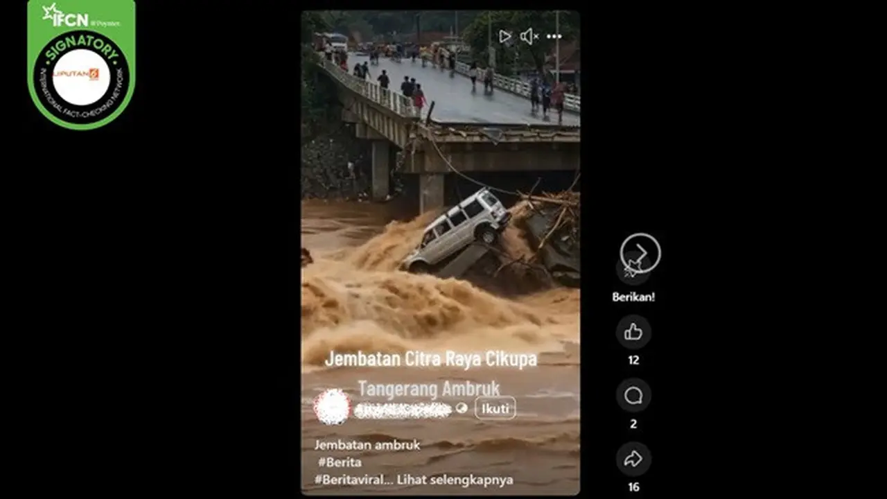 Gambar tangkapan layar video yang diklaim jembatan Citra Raya, Cikupa, Tangerang ambruk setelah diterjang banjir bandang. (sumber: Facebook)