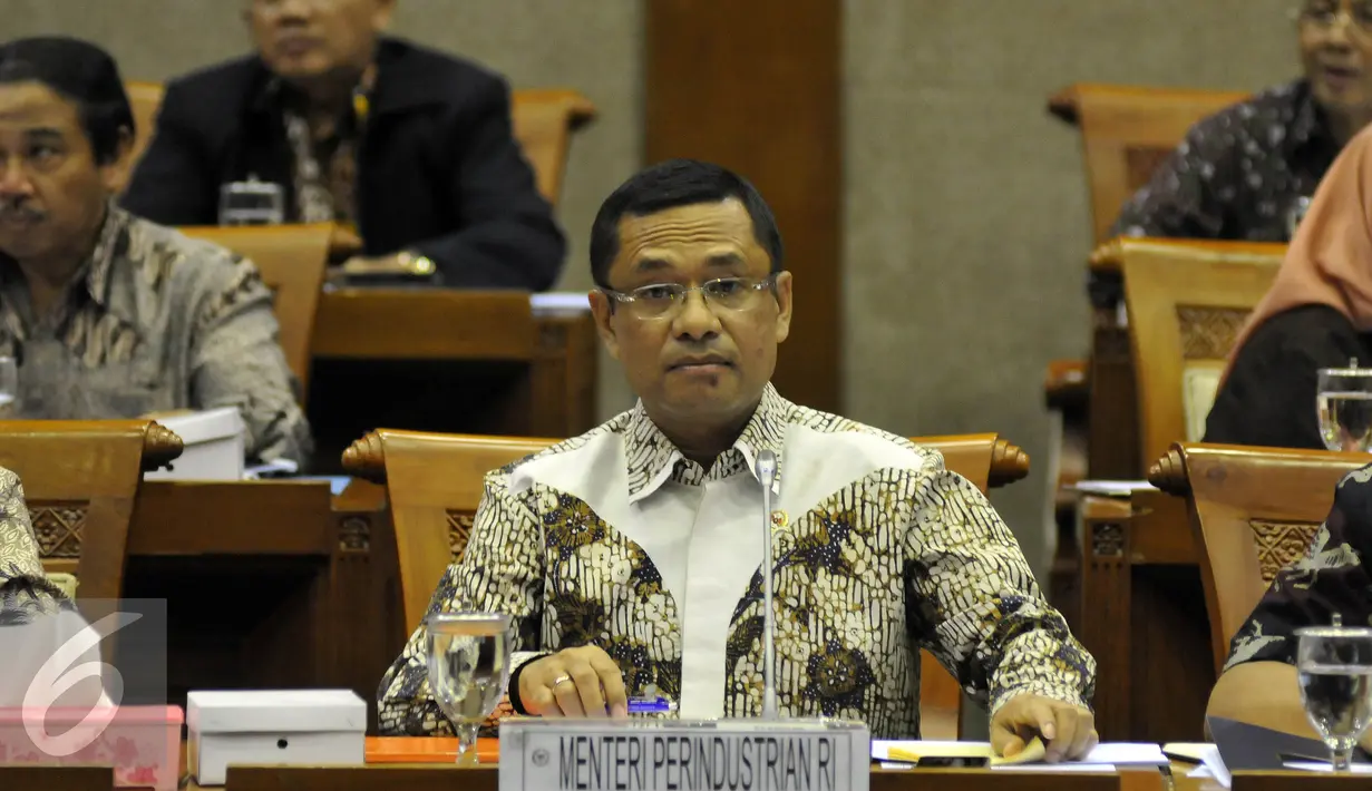Kementerian Perindustrian menyerap 10,54 persen anggaran hingga 15 April 2016 atau sebesar Rp344,598 miliar dari pagu anggaran Rp3,271 triliun pada APBN 2016, Jakarta, Selasa (19/4). (Liputan6.com/JohanTallo)