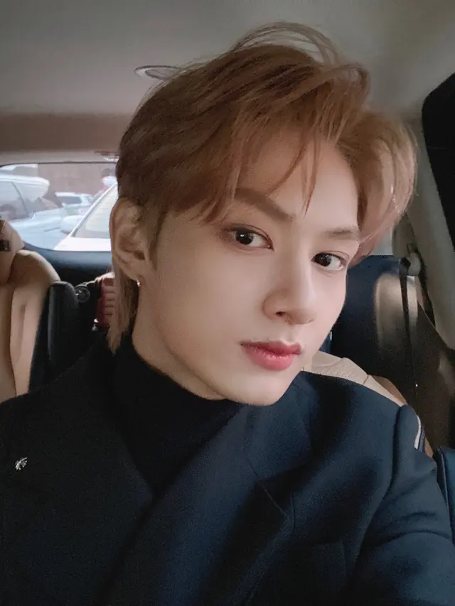 Jun Seventeen. (Instagram/ pledis_17)