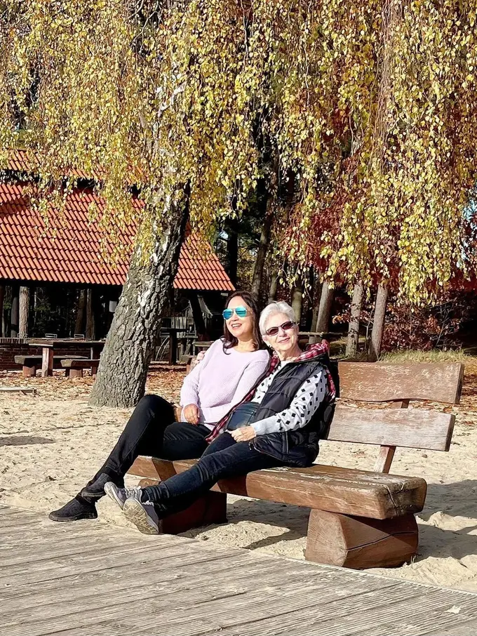 [Fimela] Ira Wibowo di Jerman