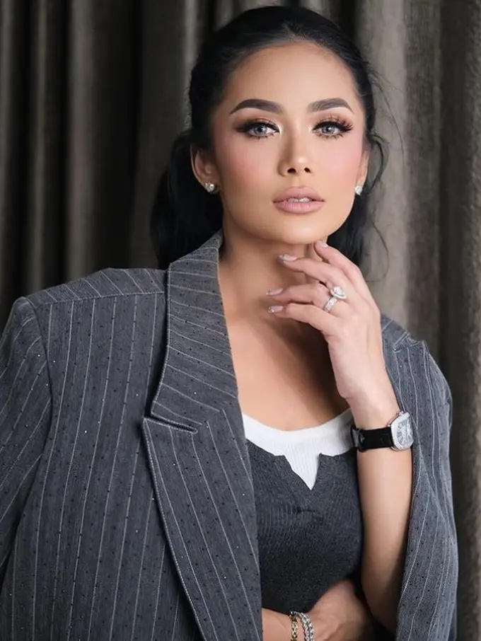 Krisdayanti (Instagram/krisdayantilemos)