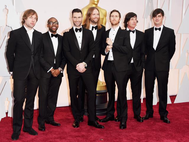 Lirik Lagu Maroon 5 Feat Cardi B Girls Like You News Entertainment Fimela Com