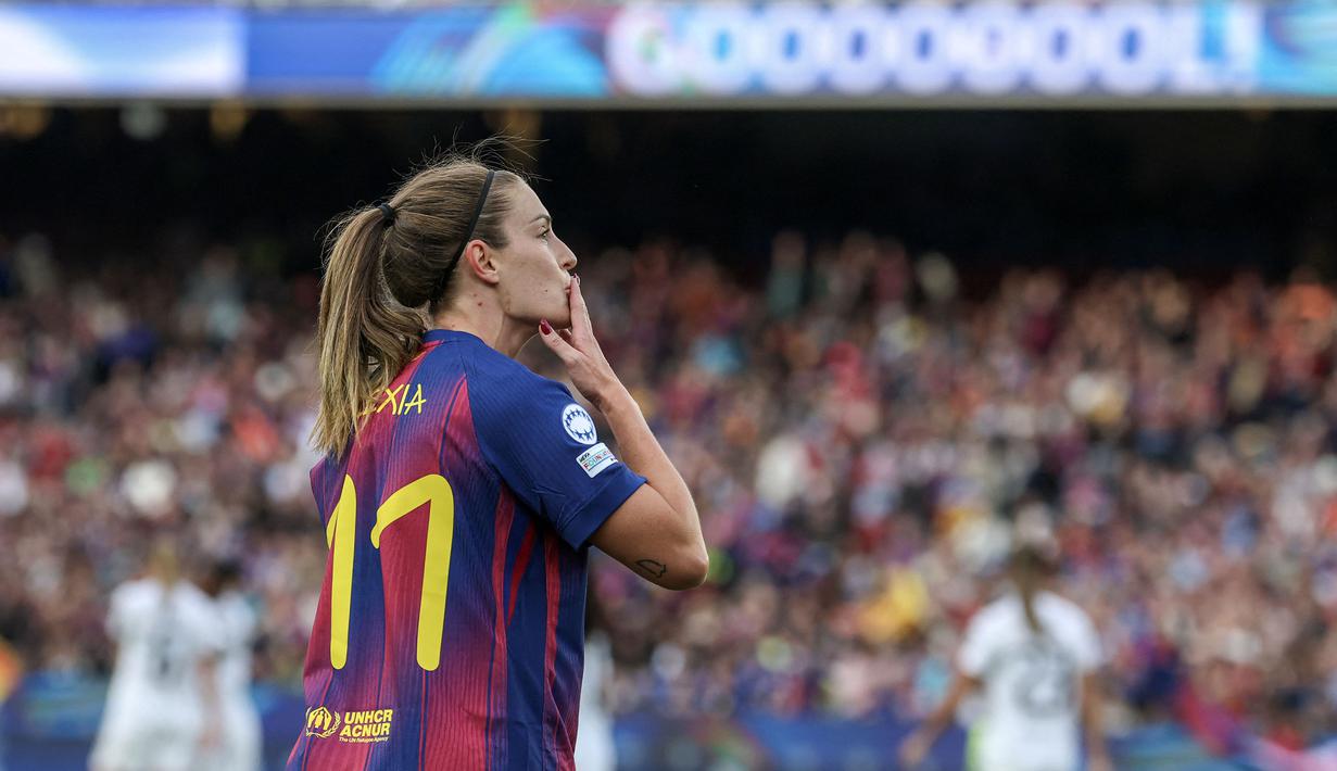 Gol tersebut menjadikan dirinya kini tercatat mengoleksi 230 gol bersama Barcelona dalam 500 penampilannya. (AFP/Lluis Gene)