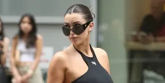 Bianca Censori yang dikabarkan dinikahi Kanye West. (dok. Instagram @biancacensori_officiel/https://www.instagram.com/p/CnWz-lWog-5/?hl=en/Dinny Mutiah)