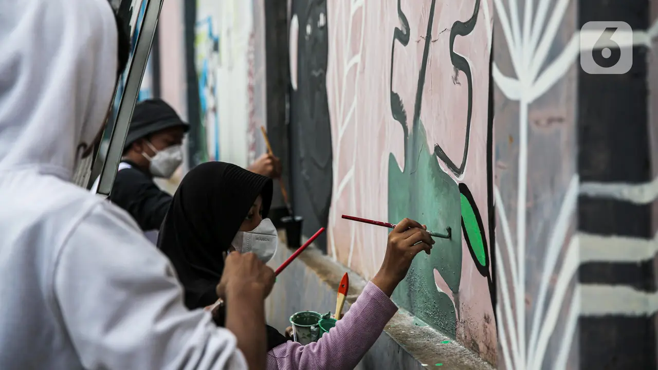 Mural Karya Seniman Percantik Kawasan Ragunan