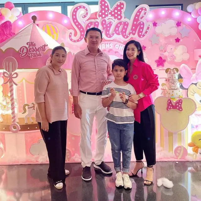 7 Potret Ulang Tahun Perdana Putrih Ahok, Rayakan dengan Tema Serba Pink