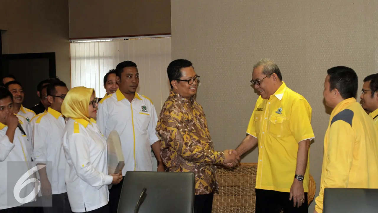 20160504- Setya Novanto dan Mahyudin Daftar Jadi Caketum Golkar-Jakarta- Johan Tallo