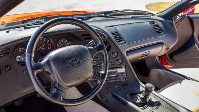 Toyota Supra A80 seperti baru.