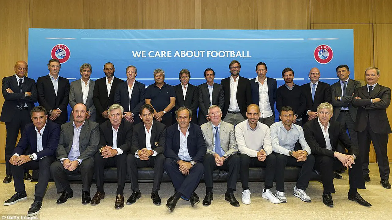 Pelatih-pelatih Top Dunia 'Serbu' Markas UEFA