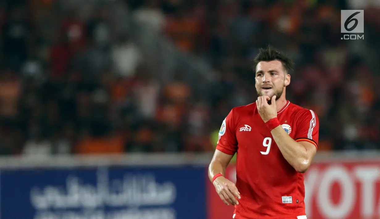 Pemain depan Persija, Marko Simic saat laga penyisihan grup H Piala AFC 2018 melawan Tampines Rovers di Stadion GBK, Jakarta, Rabu (28/2). Persija unggul 4-1. (Liputan6.com/Helmi Fithriansyah)