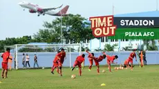 Persija Jakarta tengah menyiapkan dua alternatif stadion untuk menjadi kandang mereka di Piala AFC 2018 yakni SUGBK dan Stadion Pakansari.